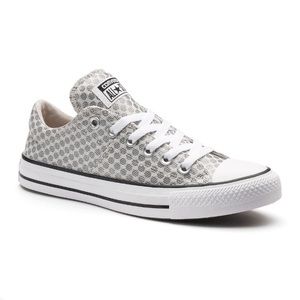 Woman’s converse chuck Taylor